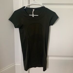 Lululemon swiftly tech